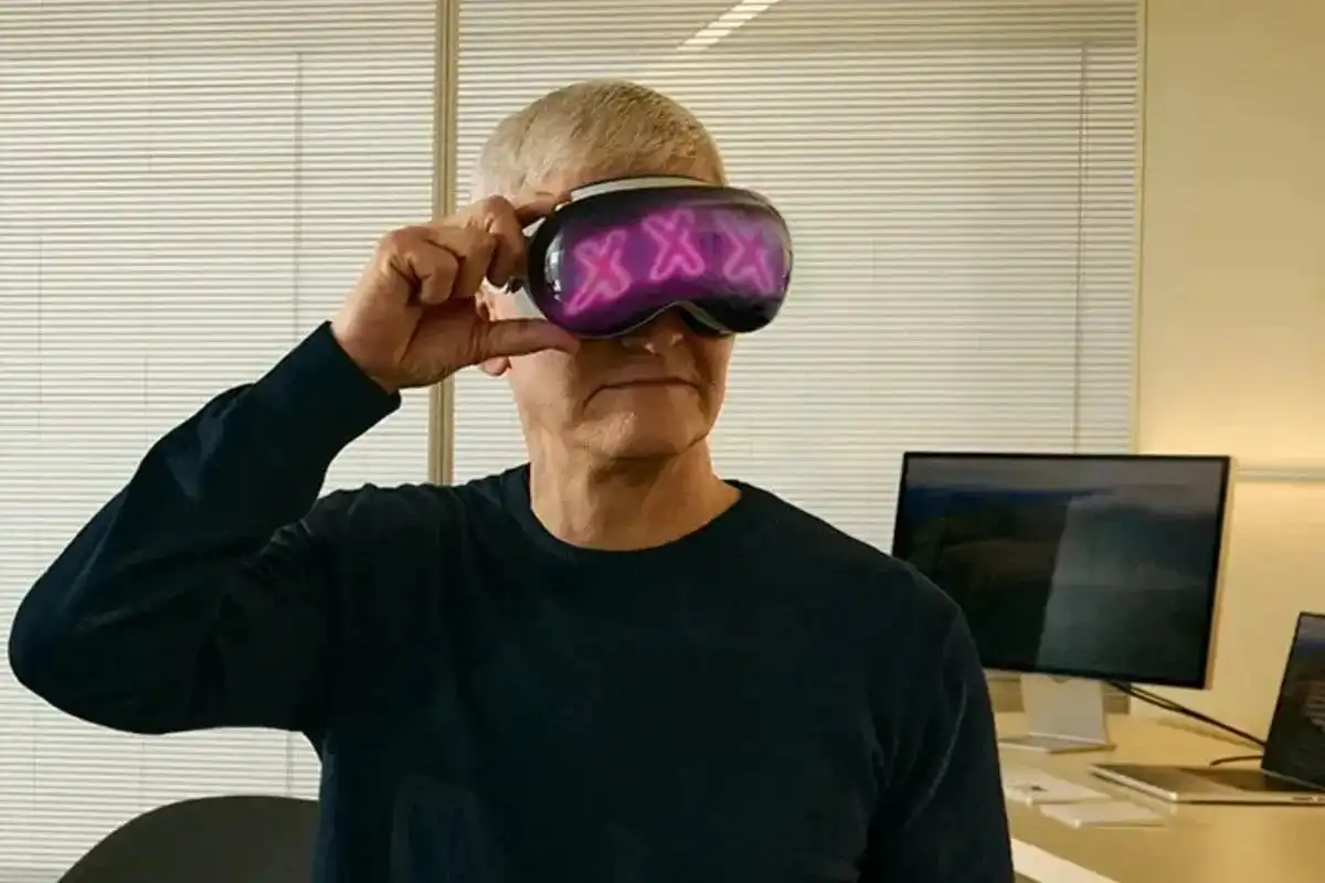 Apple Vision Pro: Adult Industry Weighs In on VR Content Potential