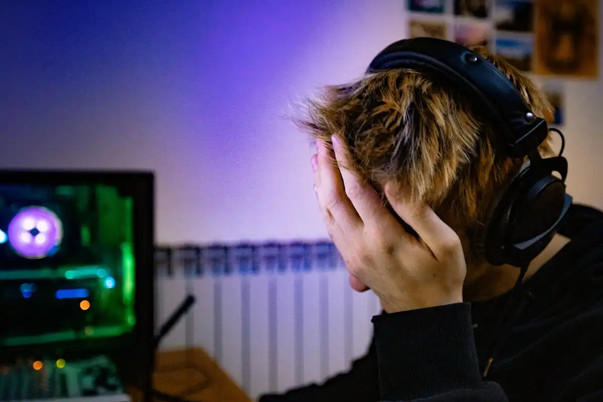 Mel Stride Links Pornography, Video Games to Youth Joblessness