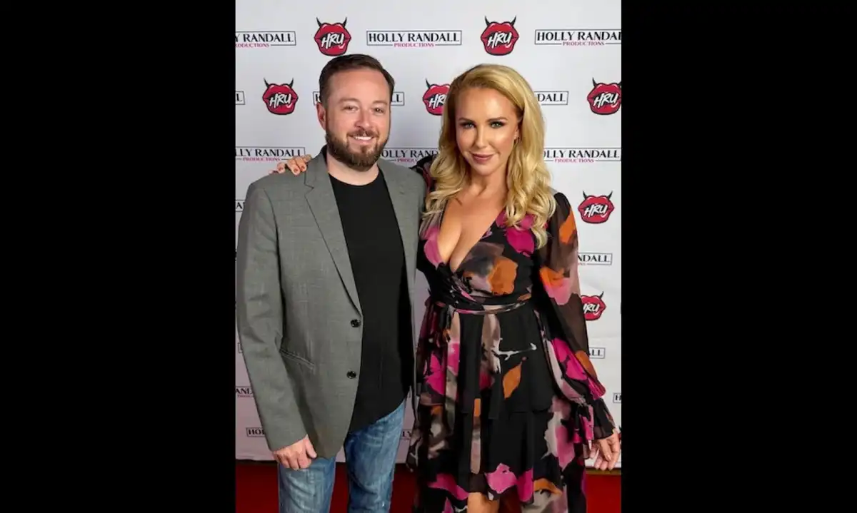 Holly Randall & Jeffrey John Hart Announce Third Stripchat Project