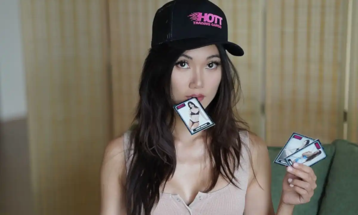 Lucy Mochi's First Hott Trading Cards Series Released