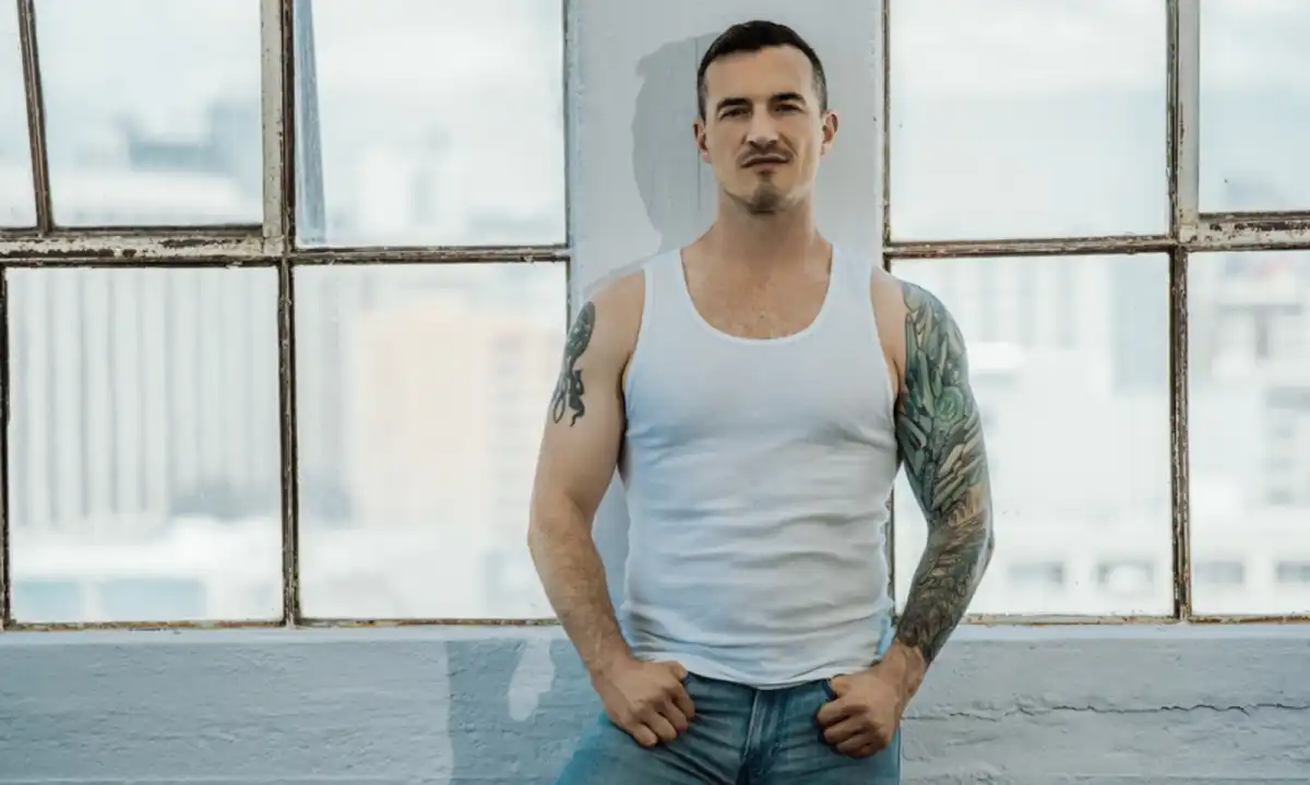 Derek Kage Featured in ASN Lifestyle Magazine After ASN Award Win