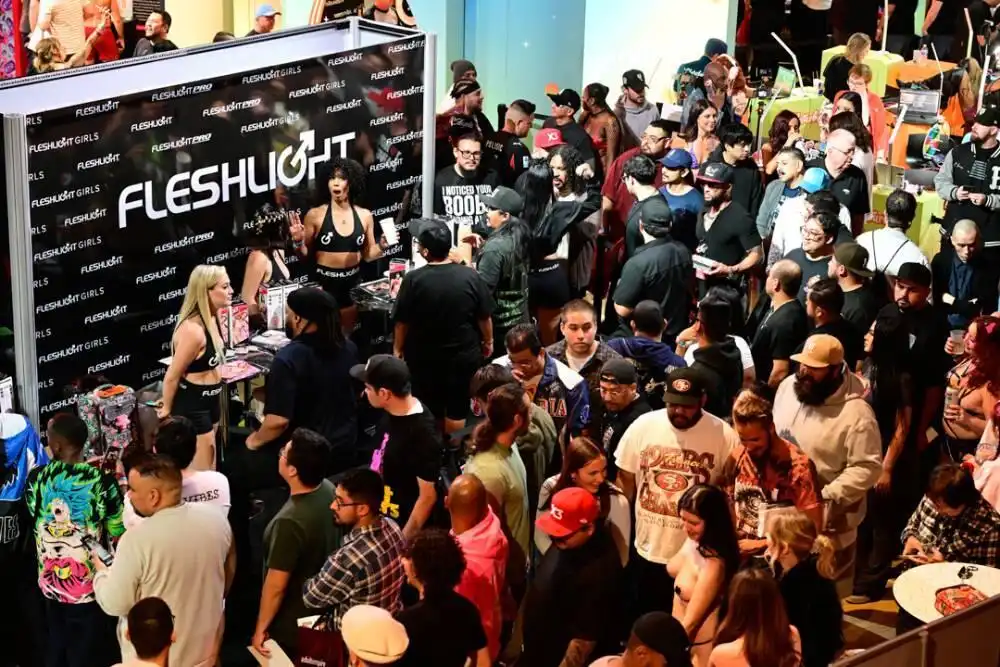 Melony Melons to Appear at Star-Studded X3 Expo