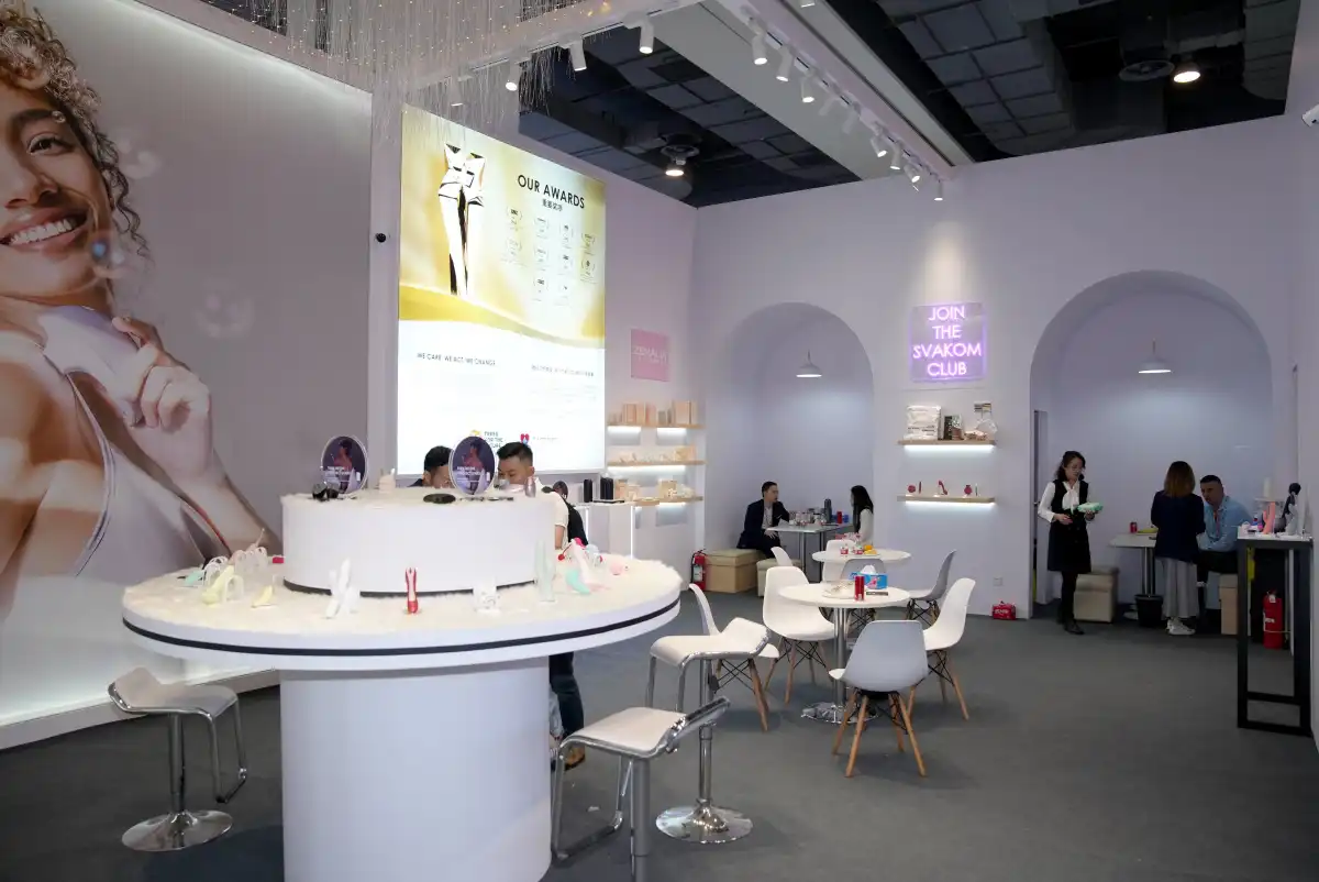 Svakom Showcases AI-Driven Connextion Series at Shanghai API Expo